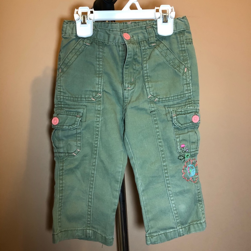 Little girls capris, size 6